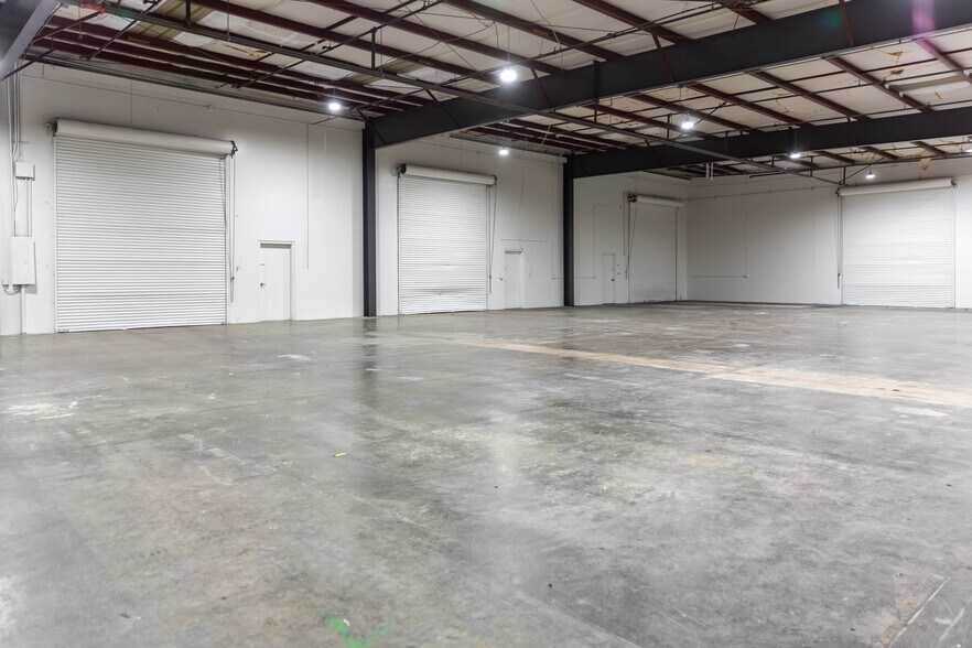 More Photos Of 3245 Swetzer Rd, Loomis Warehouse For Lease