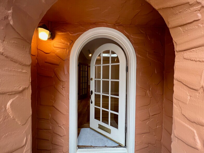 More Photos Of 2745 Porter St, Soquel Medical For Sale