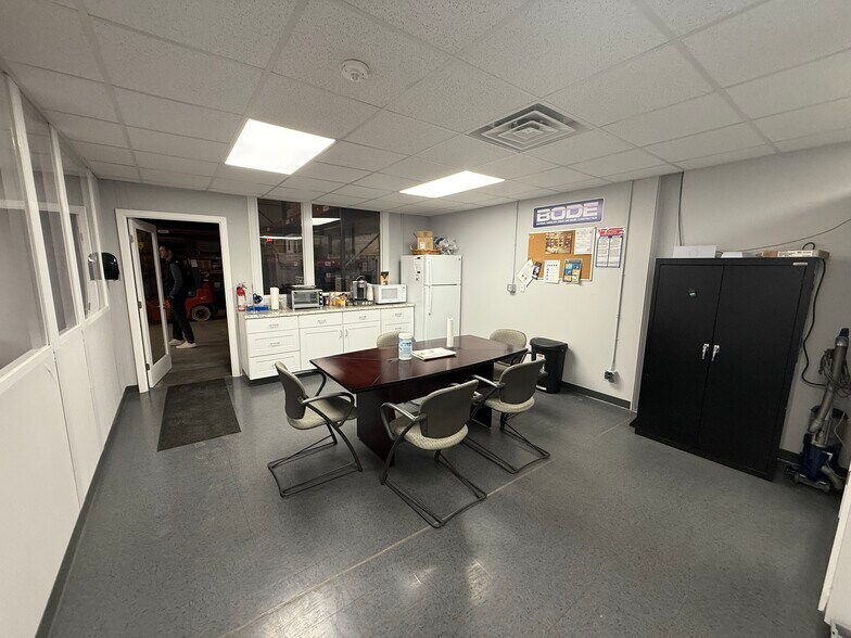 More Photos Of 72 Cedar Hill St, Marlborough Manufacturing For Lease