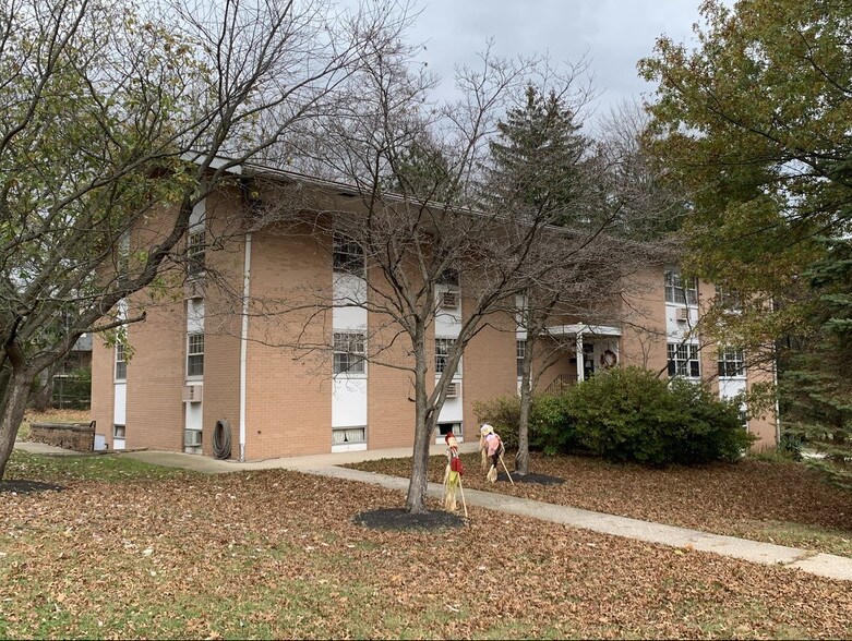 More Photos Of 3000-3006 Keenwood Rd, Norristown Religious Facility For Lease