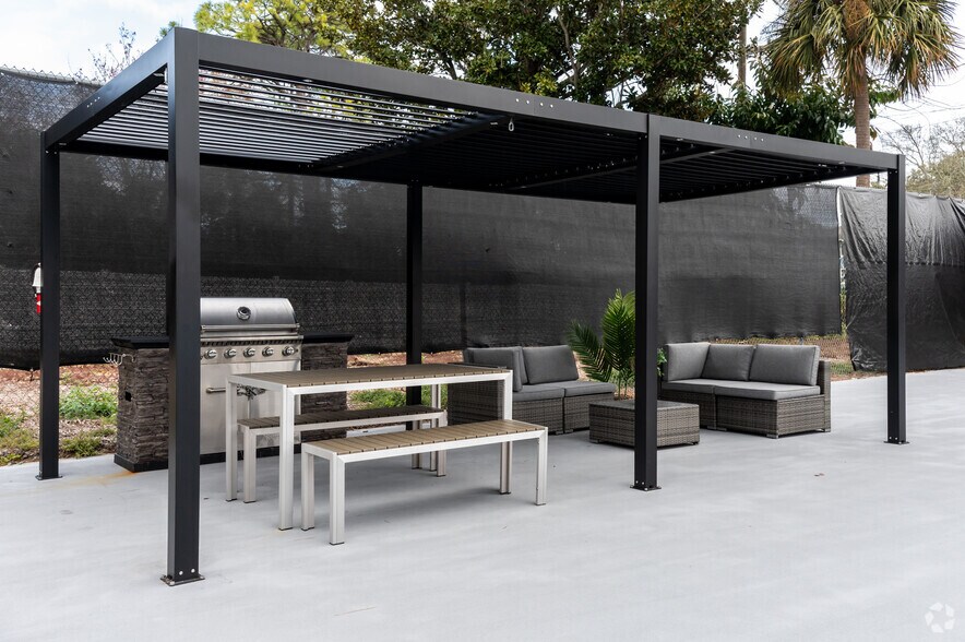 More Photos Of 1756 S Clyde Morris Blvd, Daytona Beach Apartments For Sale