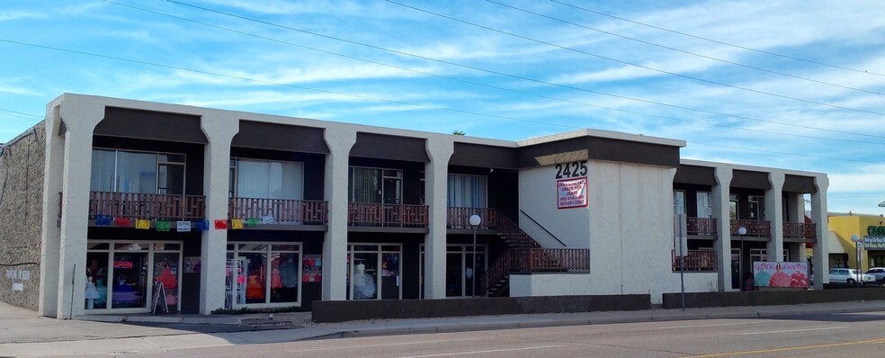 More Photos Of 2425 E Thomas Rd, Phoenix Office For Lease
