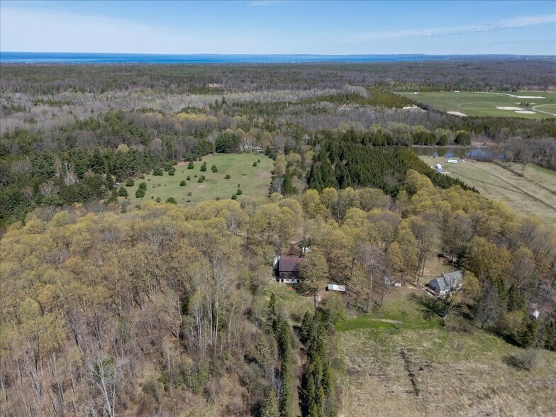 More Photos Of 174 Freethy Rd, Wasaga Beach Land For Sale