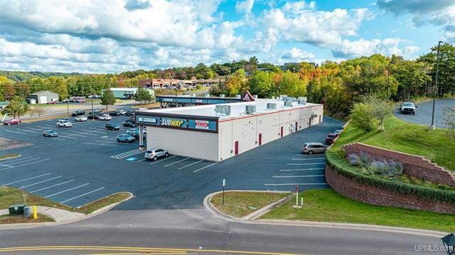 More Photos Of 901 Razorback Dr, Houghton Storefront For Sale