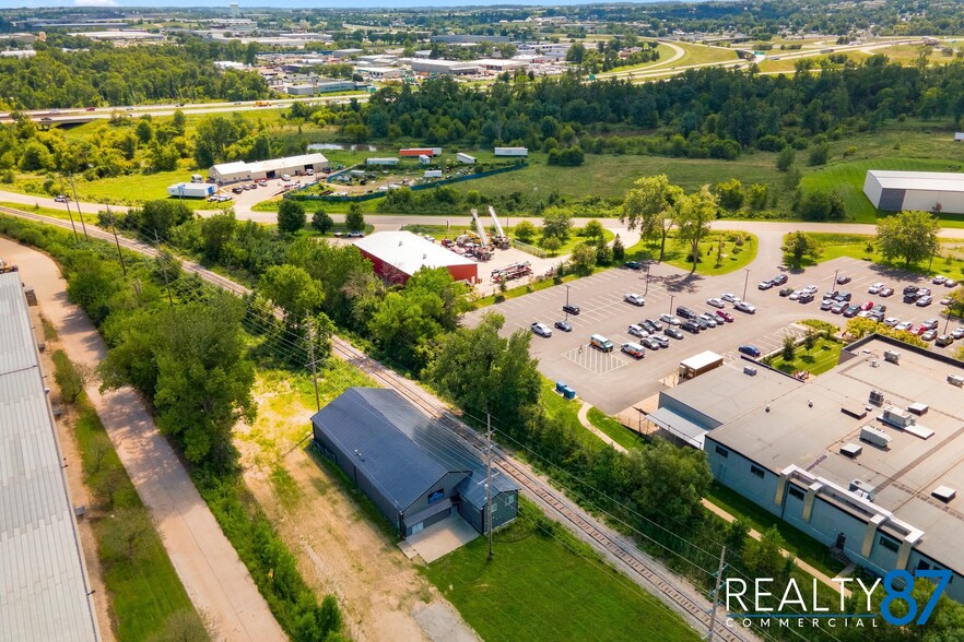 More Photos Of 4301 6th St SW, Cedar Rapids General Retail For Sale