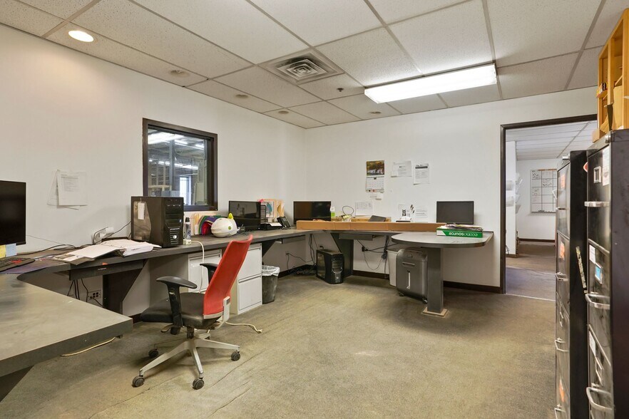 More Photos Of 3220 E 52nd Ave, Denver Warehouse For Sale