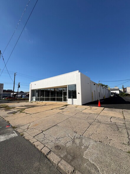 More Photos Of 815 Asbury Ave, Asbury Park Freestanding For Lease