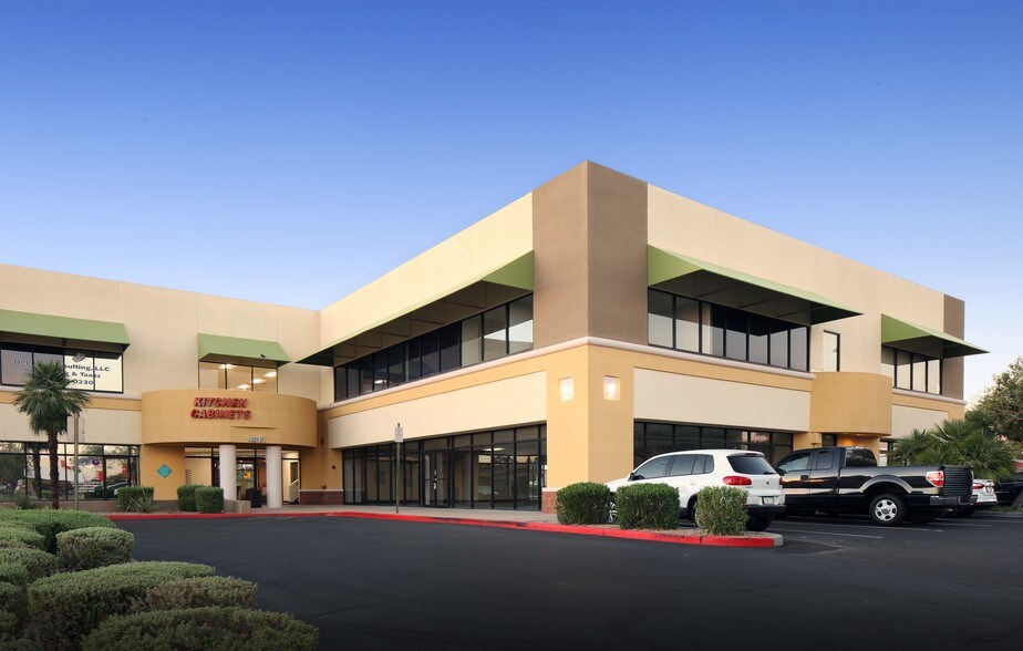 More Photos Of 4915-4965 N 51st Ave, Glendale Unknown For Lease
