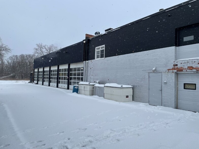 More Photos Of 4200 E Main St, St Charles Auto Dealership For Sale