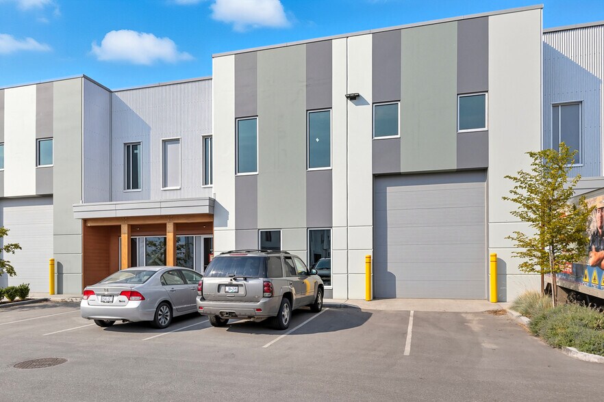 More Photos Of 2171 Optic Crt, Kelowna Industrial For Lease