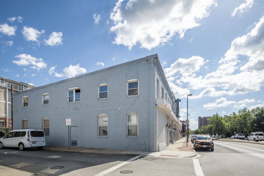 More Photos Of 2324 Boston St, Baltimore Restaurant For Lease