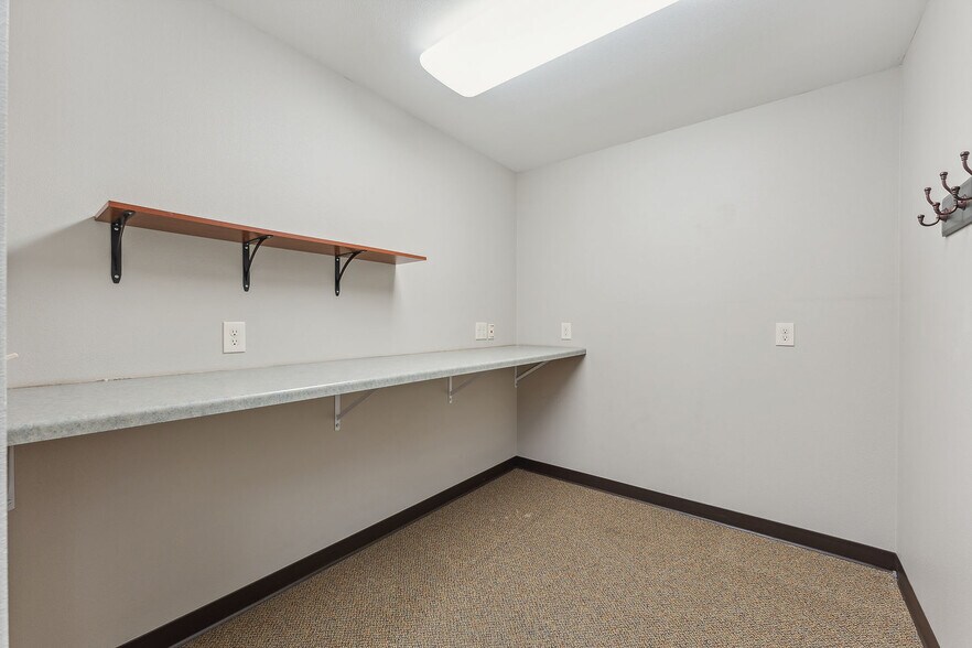 More Photos Of 223 E Main St, Reedsburg Storefront Retail Office For Sale