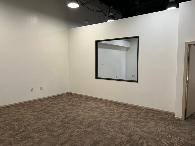 More Photos Of 4850 E Baseline Rd, Mesa Coworking Space