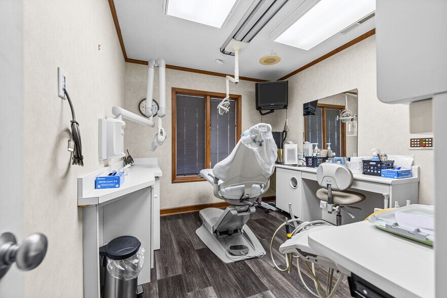 More Photos Of 150 Scarboro St, Asheboro Medical For Sale