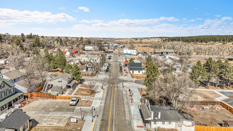 More Photos Of 490 E Elm St, Elizabeth Apartments For Sale