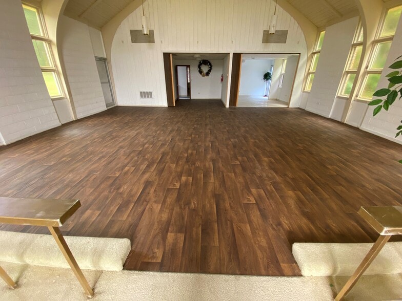 More Photos Of 955 Meadowbrook Rd, Asheboro Religious Facility For Lease