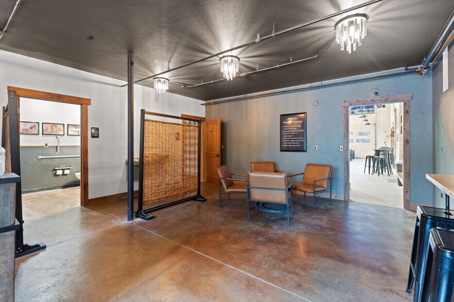 More Photos Of 211 Main St, Frisco General Retail For Sale