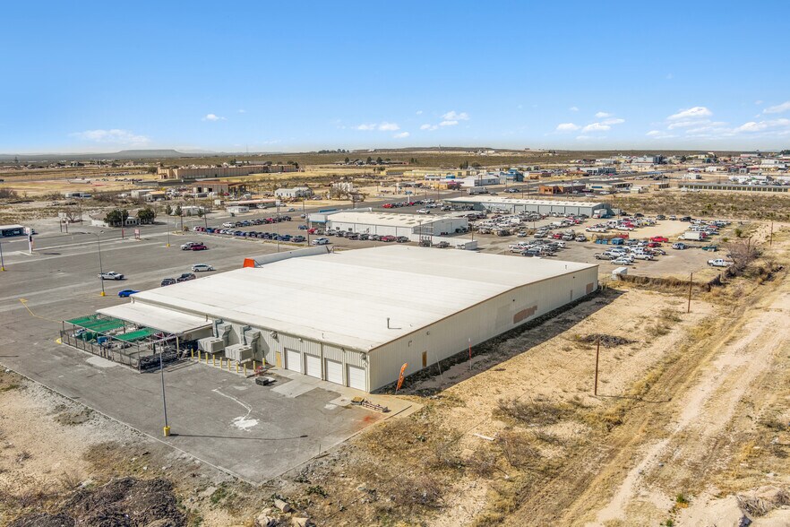 More Photos Of 2100 W Dickinson Blvd, Fort Stockton Freestanding For Sale