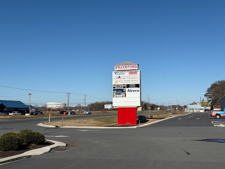 More Photos Of 34409 Dupont Blvd, Frankford Warehouse For Lease