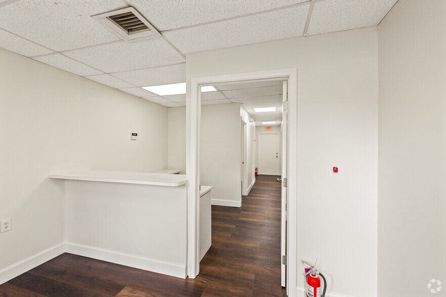 More Photos Of 2501 W Hillsboro Blvd, Deerfield Beach Office For Sale