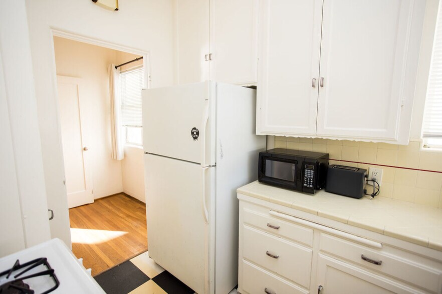 More Photos Of 1682 Oxford St, Berkeley Apartments For Sale