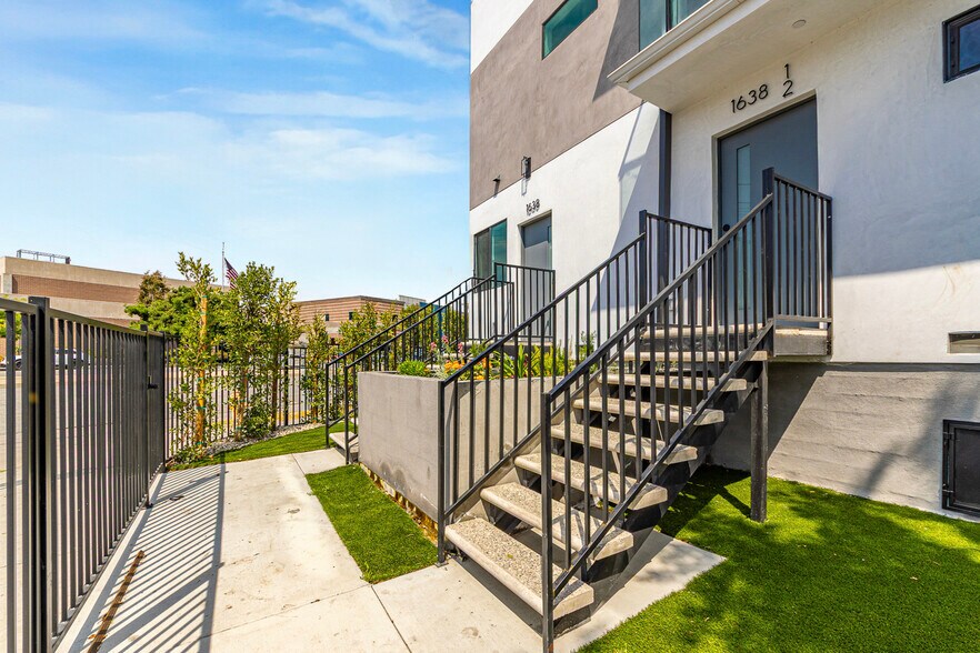 More Photos Of 1636 Longwood Ave, Los Angeles Apartments For Sale