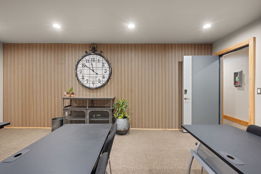 More Photos Of 354 NE Greenwood Ave, Bend Office Residential For Sale