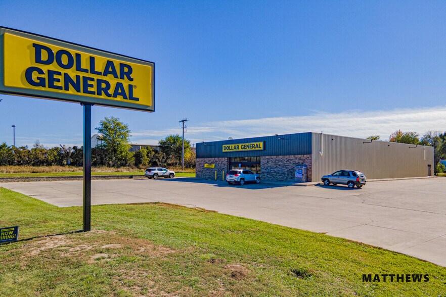 More Photos Of 102 10th St E, Lemmon General Retail For Sale