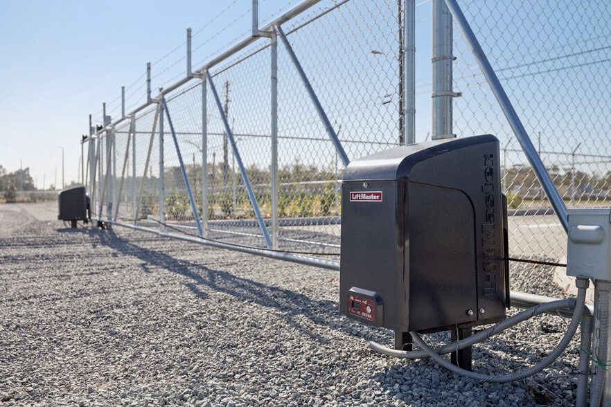 More Photos Of 17421 E Colonial Dr, Orlando Land For Lease