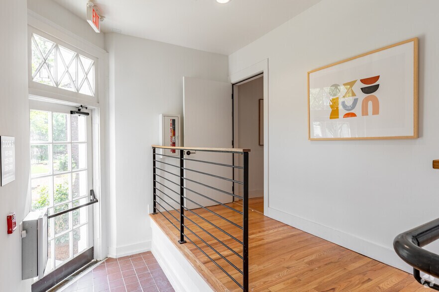 More Photos Of 1460 Peachtree St NW, Atlanta Apartments For Sale