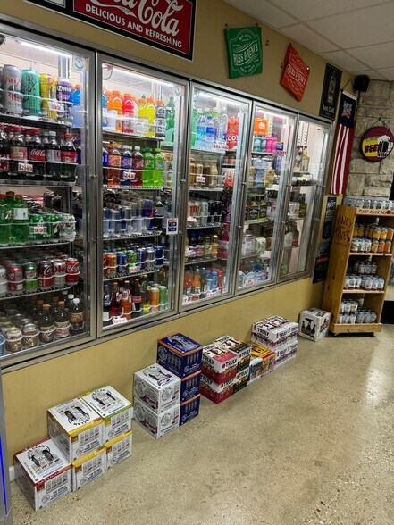 More Photos Of 200 E 6th St, Rolla General Retail For Sale