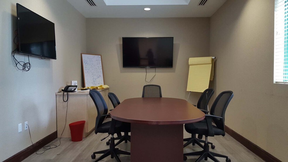 More Photos Of 12460-12468 W Atlantic Blvd, Coral Springs Medical For Lease