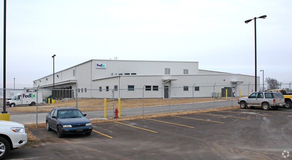 More Photos Of 7105 SE Forbes Ave, Topeka Distribution For Sale