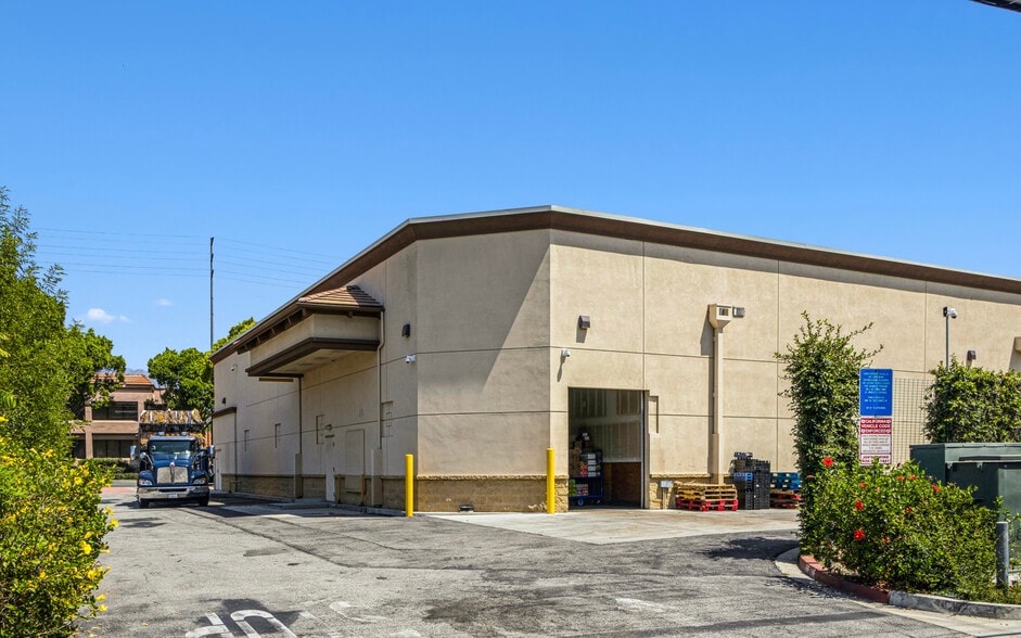 More Photos Of 140 E Live Oak Ave, Arcadia Drugstore For Sale