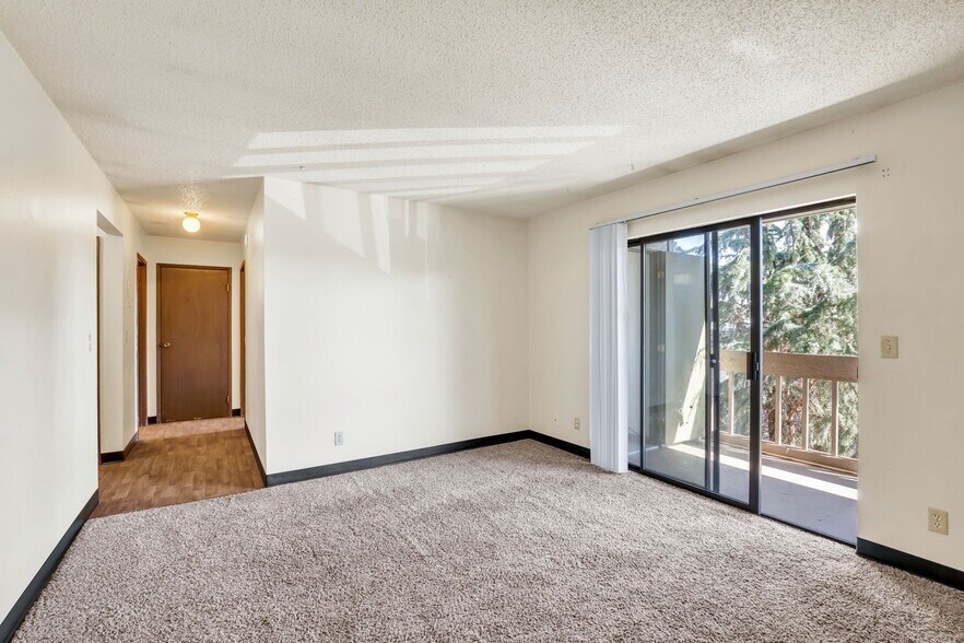 More Photos Of 226 W Broadway St, Goldendale Apartments For Sale