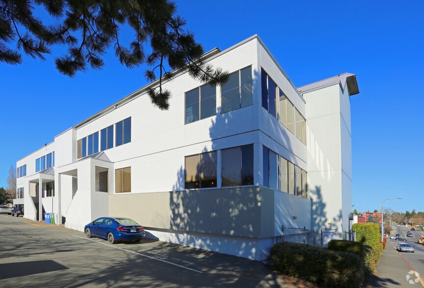 More Photos Of 1095 Mckenzie Ave, Saanich Office For Lease