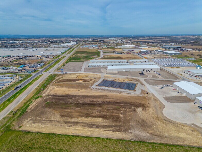 More Photos Of 180 Lion Ct, Haslet Industrial For Lease