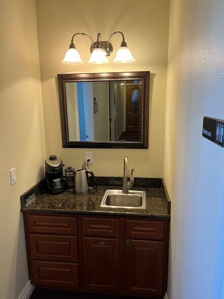 More Photos Of 19755 E Pikes Peak Ave, Parker Office For Lease