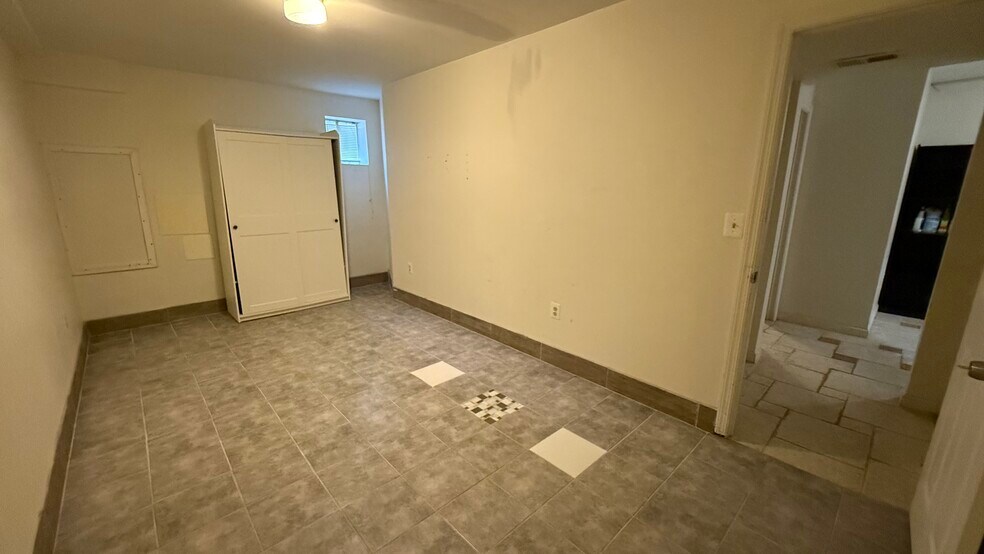More Photos Of 5212 Astor Pl SE, Washington Assisted Living For Lease