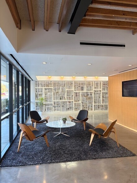 More Photos Of 3330 Ocean Park Blvd, Santa Monica Loft Creative Space For Lease