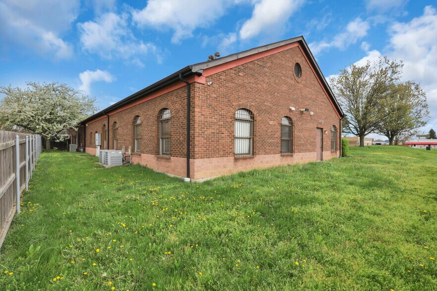 More Photos Of 4241 Kimberly Pky, Columbus Office For Sale