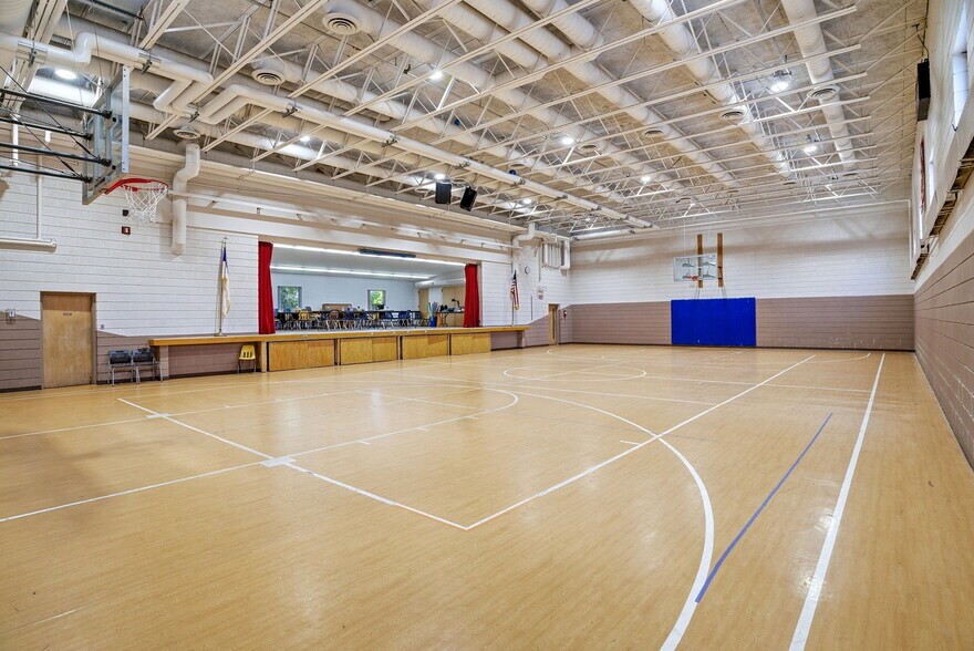 More Photos Of 6541 16TH Ave S, Richfield Schools For Lease