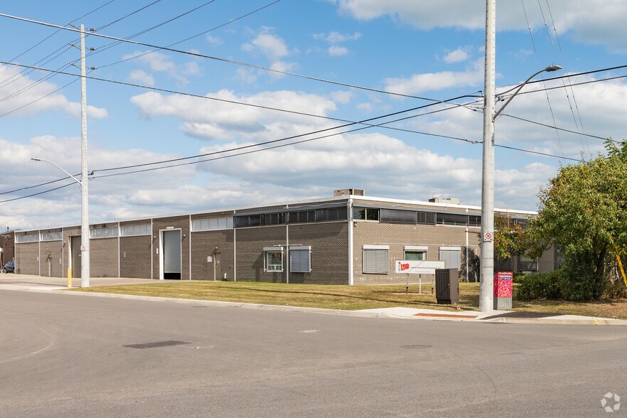 Primary Photo Of 895 Lakefront Prom, Mississauga Warehouse For Lease