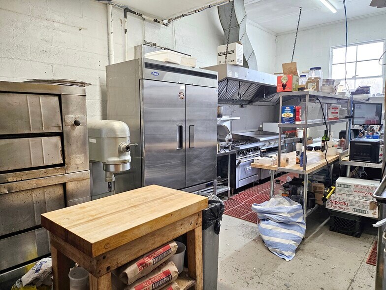 More Photos Of 10 McGillis Ave, Lake George Restaurant For Sale