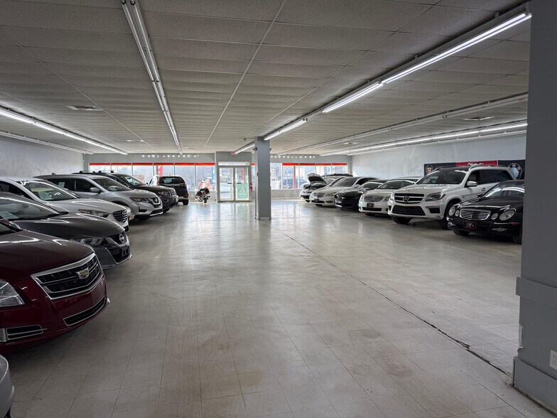 More Photos Of 4633 Northfield Rd, North Randall Freestanding For Sale