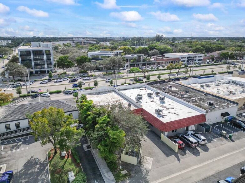 More Photos Of 9615-9619 W Sample Rd, Coral Springs Freestanding For Sale