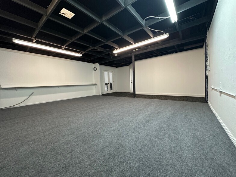 More Photos Of 3721 S 250 W, Ogden Storefront Retail Office For Lease