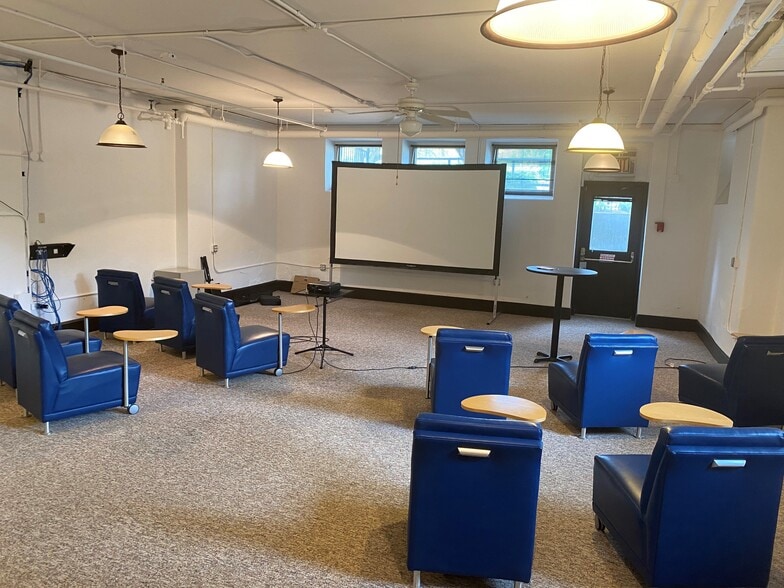 More Photos Of 1358 4th Ave, Rockford Office Residential For Sale