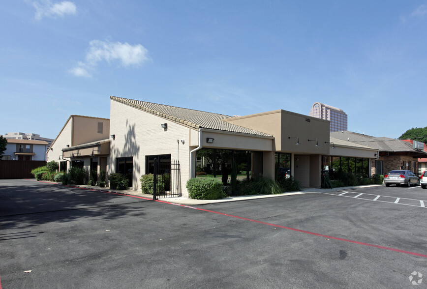 Primary Photo Of 5422 Alpha Rd, Dallas Medical For Lease