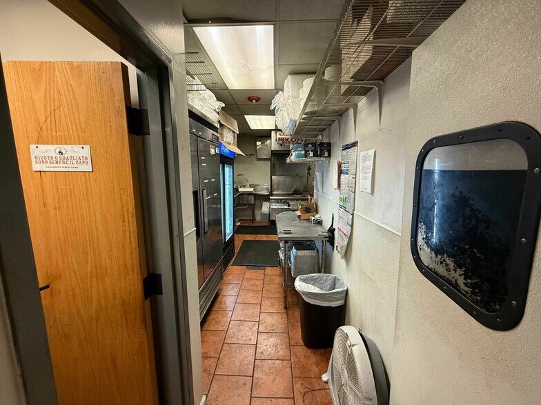 More Photos Of 834 E Division St, Springfield Restaurant For Sale